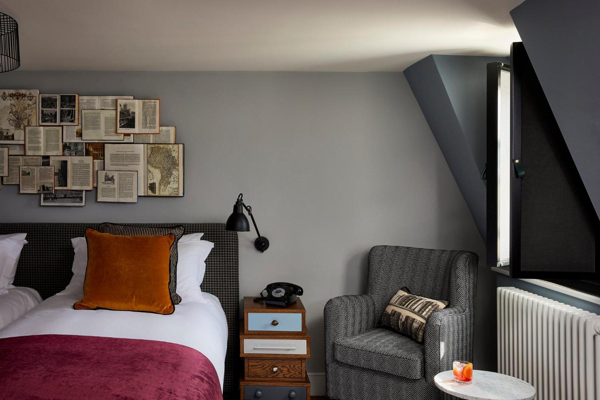 Standard Twin Room,1289222185:JPEG
