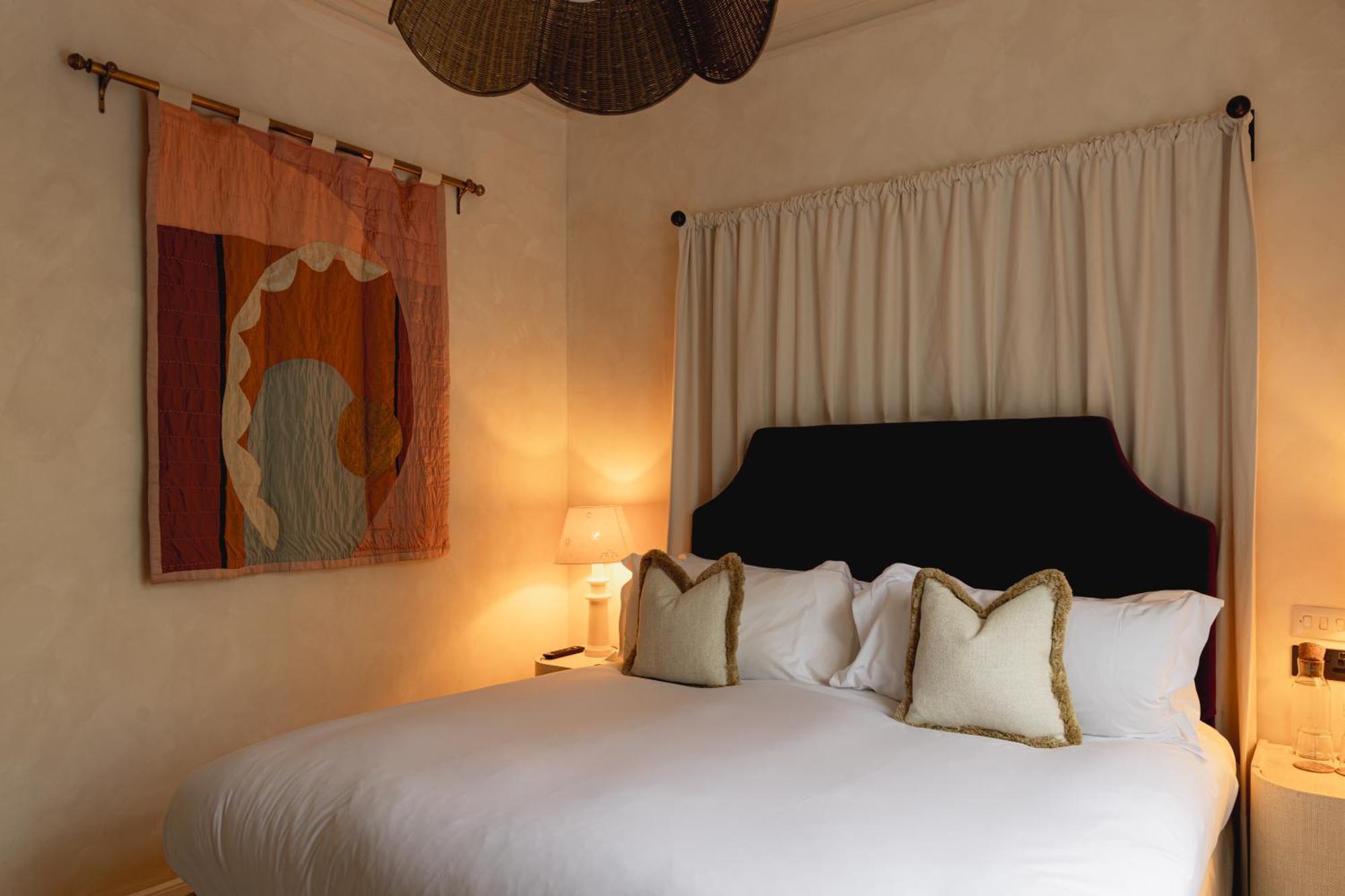 Guest Room,1616873339:JPEG