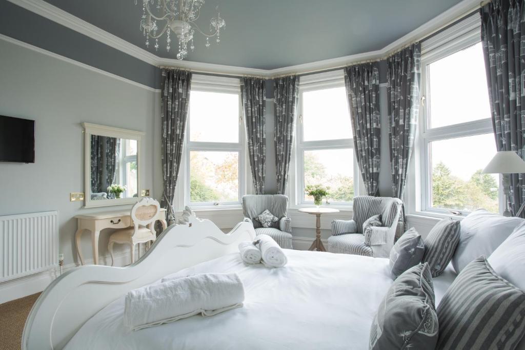 Deluxe French King Room,44270041:JPEG